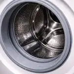 radda-din-tvattmaskin-fran-unken-lukt-med-en-enda-tomgangscykel.png